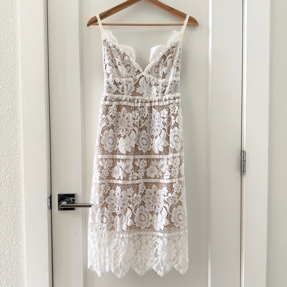 For Love and Lemons Gianna Midi Dress in White/Nude Lace Size M - Picture 3 of 10